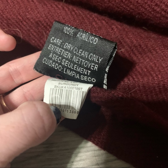 Ashton Burgundy Red W/Fringes Scarf; OS - Picture 5 of 7